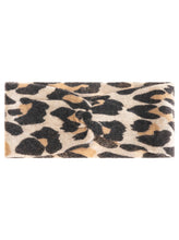 Laden Sie das Bild in den Galerie-Viewer, Zwillingsherz Cashmere-Stirnband Leo mit Leopardenprint