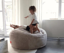 Laden Sie das Bild in den Galerie-Viewer, Funzy Family Sitzsack XXL