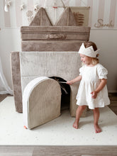Laden Sie das Bild in den Galerie-Viewer, Funzy Arches