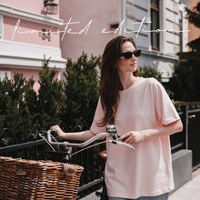 Laden Sie das Bild in den Galerie-Viewer, Eulenschnitt Iced Coffee Club T-Shirt – Limited Summer Edition ☕️