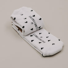 Laden Sie das Bild in den Galerie-Viewer, Socken mit Herzen Schwarz | Matching Socken für Gross &amp; Klein