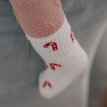 Laden Sie das Bild in den Galerie-Viewer, Babysocken XMAS Zuckerstangen