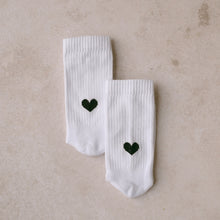 Laden Sie das Bild in den Galerie-Viewer, Socken Herz - Valentinstag