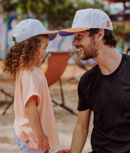 Laden Sie das Bild in den Galerie-Viewer, Vichy - Kids &amp; Dads
