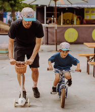Laden Sie das Bild in den Galerie-Viewer, Road trip - Kids &amp; Dads