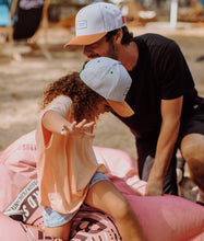 Laden Sie das Bild in den Galerie-Viewer, Vichy - Kids &amp; Dads