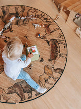 Laden Sie das Bild in den Galerie-Viewer, Kork Kinderteppich - Spielteppich - Kork - Arche Noah - rund
