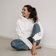 Laden Sie das Bild in den Galerie-Viewer, Limitierter Hoodie &quot;Have a nice day&quot;