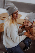 Laden Sie das Bild in den Galerie-Viewer, Beanies - FAMILY