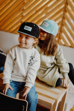 Laden Sie das Bild in den Galerie-Viewer, Suede Green Blue - Kids