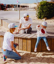 Laden Sie das Bild in den Galerie-Viewer, Mini Grey - FAMILY