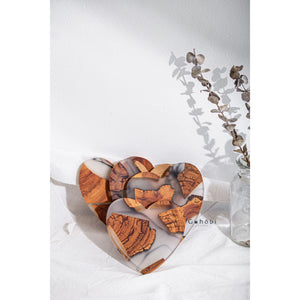 Kunstharz Untersetzer - handmade - mit Zedernholz - Herz