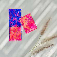 Laden Sie das Bild in den Galerie-Viewer, Matches * Pink fire