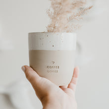 Laden Sie das Bild in den Galerie-Viewer, Steingut Becher - Tasse - Coffee Lover - handmade