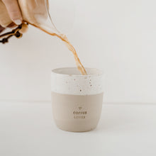 Laden Sie das Bild in den Galerie-Viewer, Steingut Becher - Tasse - Coffee Lover - handmade