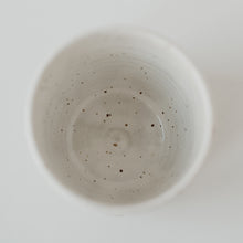 Laden Sie das Bild in den Galerie-Viewer, Steingut Becher - Tasse - Cozy Sunday - Handmade