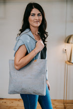 Laden Sie das Bild in den Galerie-Viewer, Shopper Anna - Korkleder