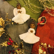 Laden Sie das Bild in den Galerie-Viewer, Engel für den Weihnachtsbaum- Handgemacht - Filzfigur