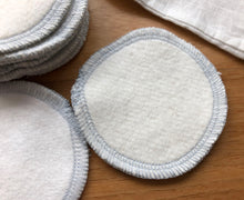 Laden Sie das Bild in den Galerie-Viewer, Abschminkpads aus Ökohanf &amp; Ökobambus, handmade