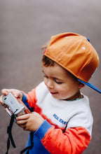 Laden Sie das Bild in den Galerie-Viewer, Mini Caramel - Kids