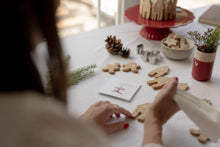 Laden Sie das Bild in den Galerie-Viewer, Buch - Weihnachtliche Lieblingsrezepte aus Schweden