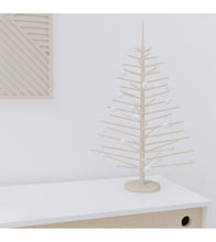 Laden Sie das Bild in den Galerie-Viewer, Weihnachtsbaum aus Holz - Klein